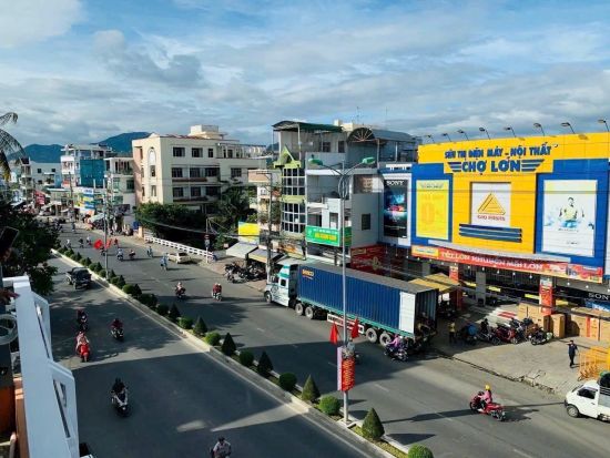 CHO THUÊ NGUYÊN CĂN MẶT TIỀN ĐƯỜNG 23/10 – VỊ TRÍ VÀNG KINH DOANH – Ở & KINH DOANH 2 TRONG 1